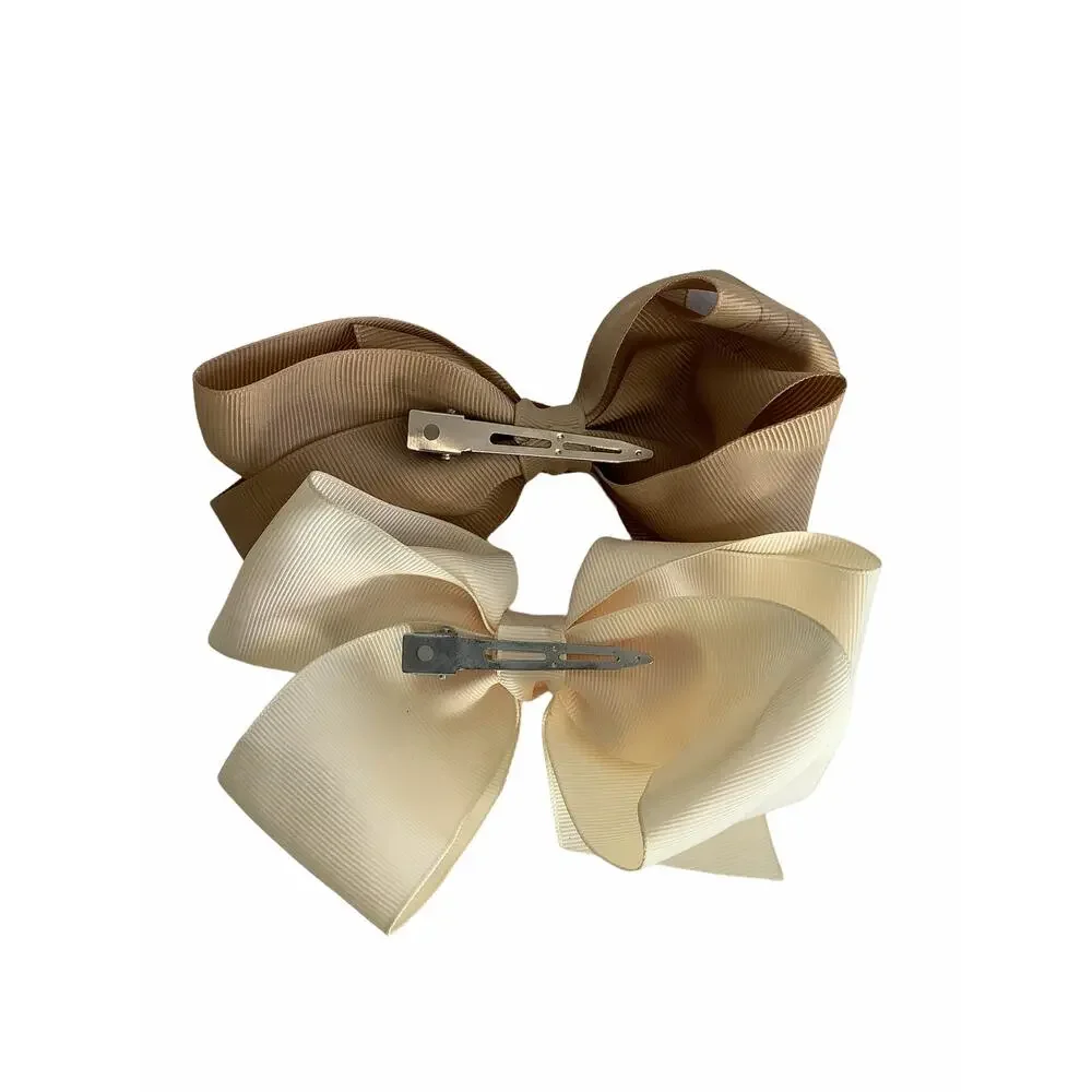 Girl’s Lot of 2 Ivory & Tan Hair Bow Clips NEW